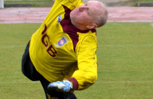 Pirmieji į finalą žengė „Sausumos pajėgų“ pirmoji komanda