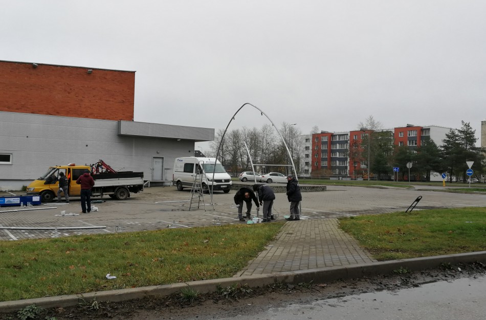 Jonavoje įrenginėjamas mobilus koronaviruso testavimo punktas