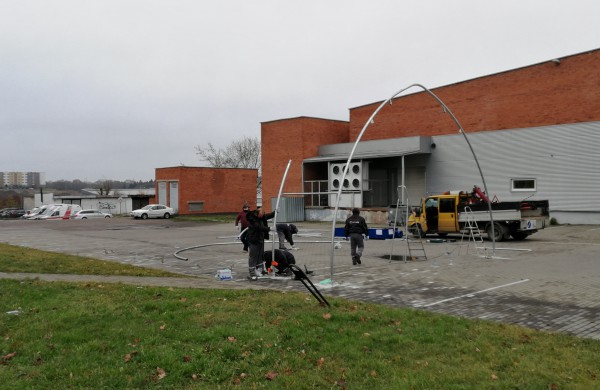 Jonavoje įrenginėjamas mobilus koronaviruso testavimo punktas