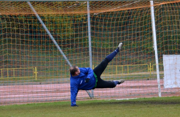 Pirmieji į finalą žengė „Sausumos pajėgų“ pirmoji komanda