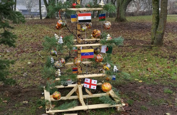 Darbai pačiame įkarštyje – aiškėja, kaip pasipuoš miesto eglė ir naujas tiltas