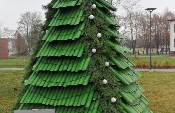 Darbai pačiame įkarštyje – aiškėja, kaip pasipuoš miesto eglė ir naujas tiltas