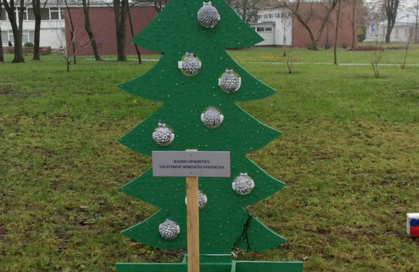 Darbai pačiame įkarštyje – aiškėja, kaip pasipuoš miesto eglė ir naujas tiltas