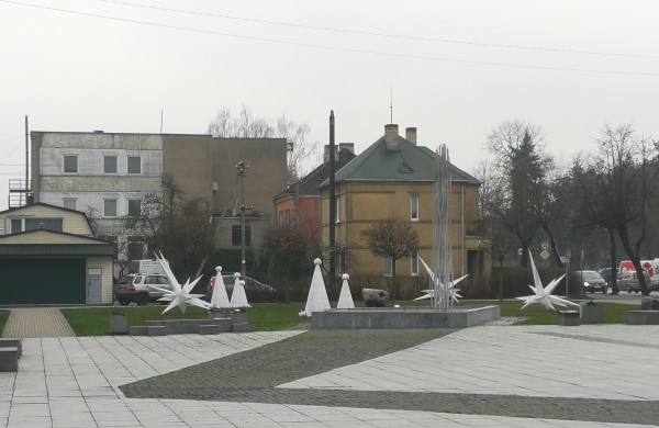 Darbai pačiame įkarštyje – aiškėja, kaip pasipuoš miesto eglė ir naujas tiltas