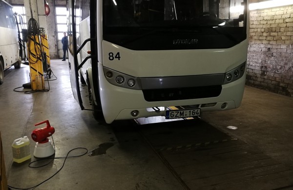 Bendrovėje „Jonavos autobusai“ naujas dezinfekavimo įrenginys