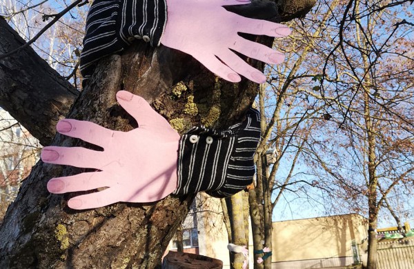 Tarptautinę neįgalių žmonių dieną – šiltas apkabinimas per nuotolį