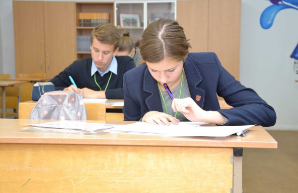 Senamiesčio gimnazija vienai dienai virto chemijos laboratorija