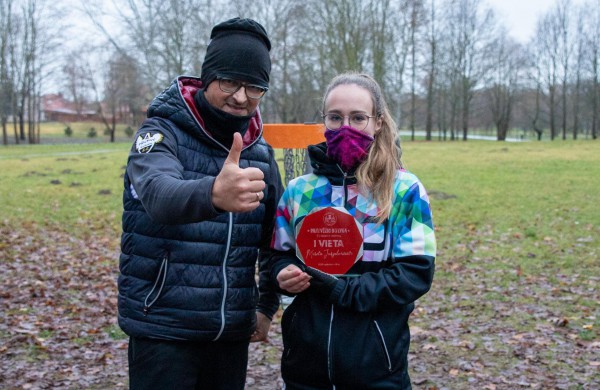 Daugkartinė Lietuvos diskgolfo čempionatų laimėtoja M. Jurgelevičiūtė: ,,Džiaugiuosi, kad šio žaidimo populiariumas nuolat auga“