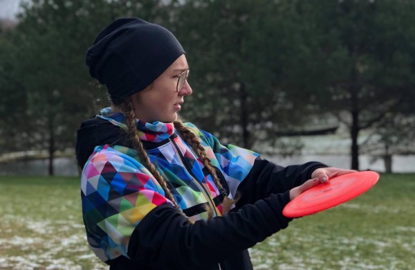 Daugkartinė Lietuvos diskgolfo čempionatų laimėtoja M. Jurgelevičiūtė: ,,Džiaugiuosi, kad šio žaidimo populiariumas nuolat auga“