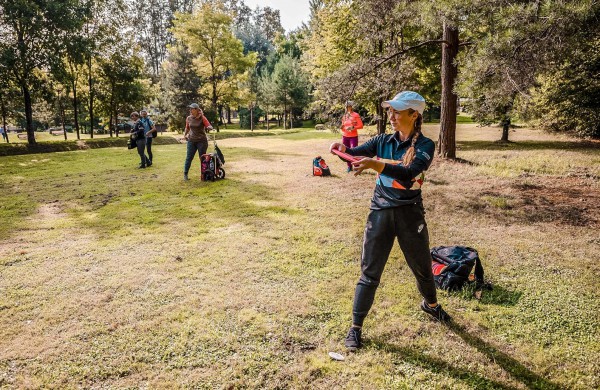 Daugkartinė Lietuvos diskgolfo čempionatų laimėtoja M. Jurgelevičiūtė: ,,Džiaugiuosi, kad šio žaidimo populiariumas nuolat auga“