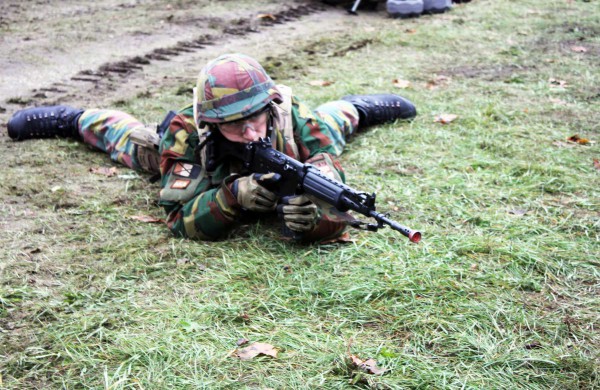 Jonavoje karines pratybas stebėjo Belgijos ir Liuksemburgo gynybos ministrai