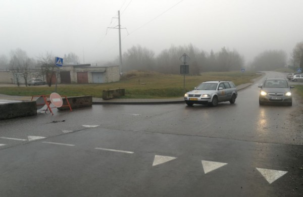 Miestui užsidarius, kai kurie vairuotojai suskubo aiškinti, kad apie ribojimus girdi pirmą kartą