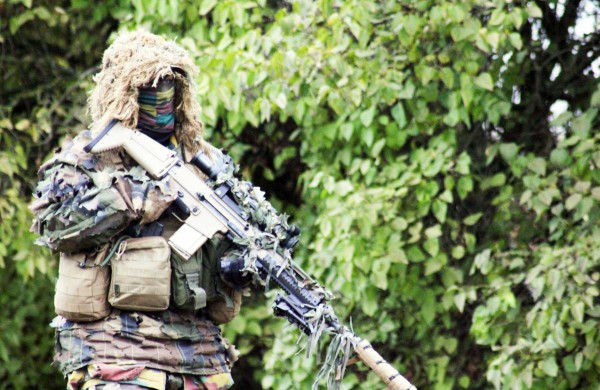 Jonavoje karines pratybas stebėjo Belgijos ir Liuksemburgo gynybos ministrai