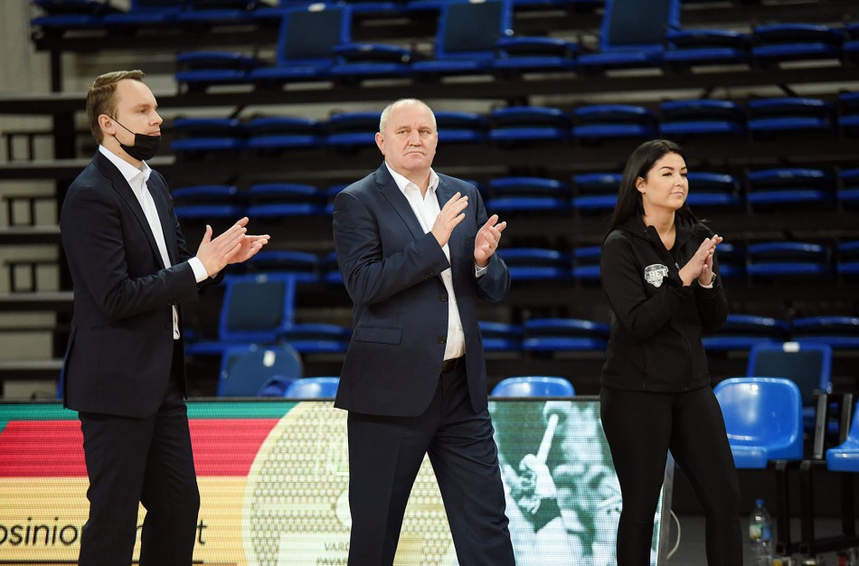 Pergalė lyderių dvikovoje – panaikinus 15 taškų deficitą 