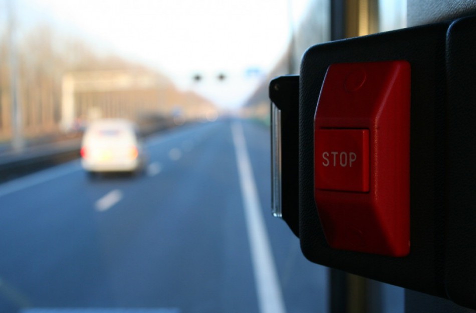 Vyriausybė priėmė sprendimą stabdyti vairuotojų praktinį mokymą