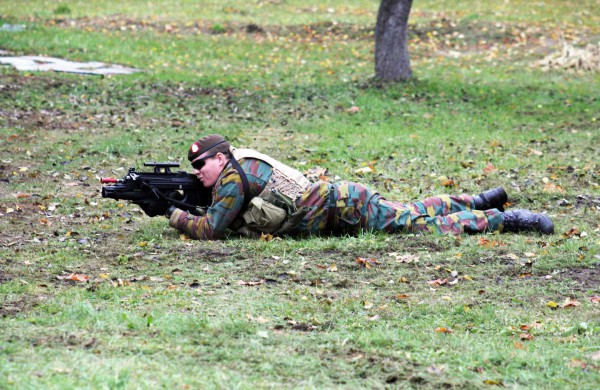 Jonavoje karines pratybas stebėjo Belgijos ir Liuksemburgo gynybos ministrai