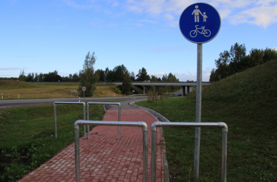 Paskelbta pėsčiųjų ir dviratininkų naujų takų įrengimo gyvenvietėse prioritetinė eilė, kurioje minimas ir Jonavos rajonas