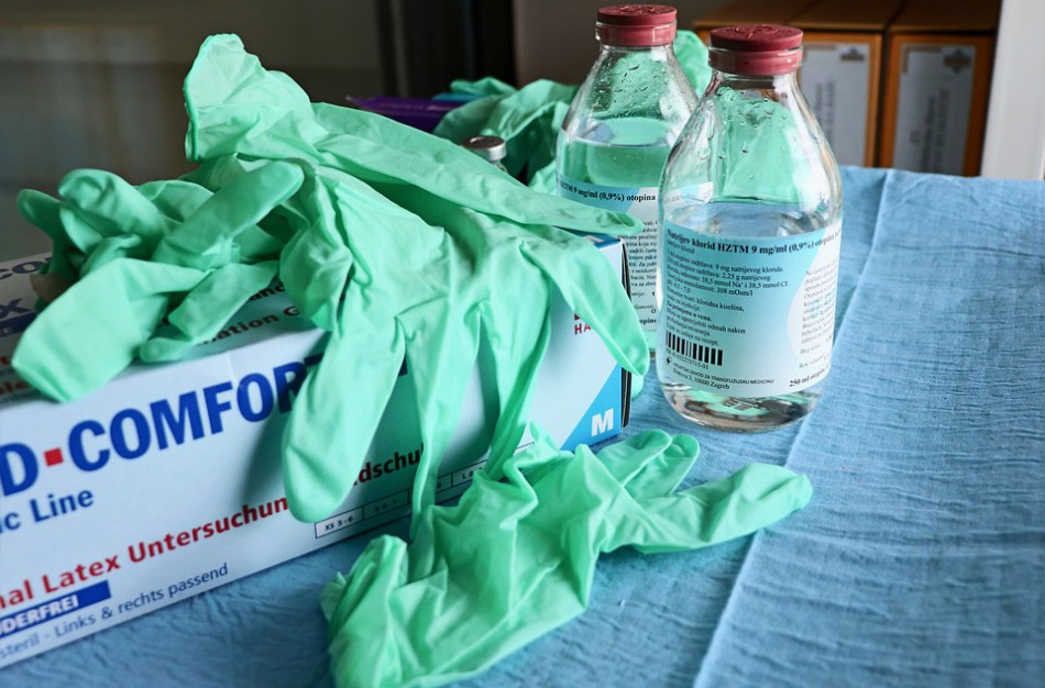 Susirgus pardavėjoms, klientai dvejoja dėl patalpų dezinfekcijos