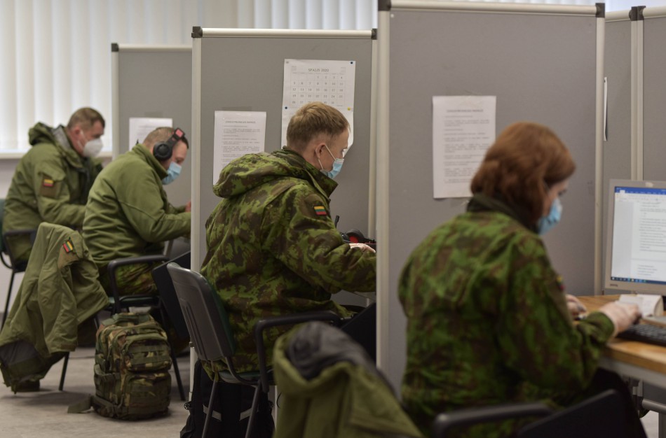 NVSC atskleidė darbo užkulisius: tenkantis emocinis krūvis – didžiulis