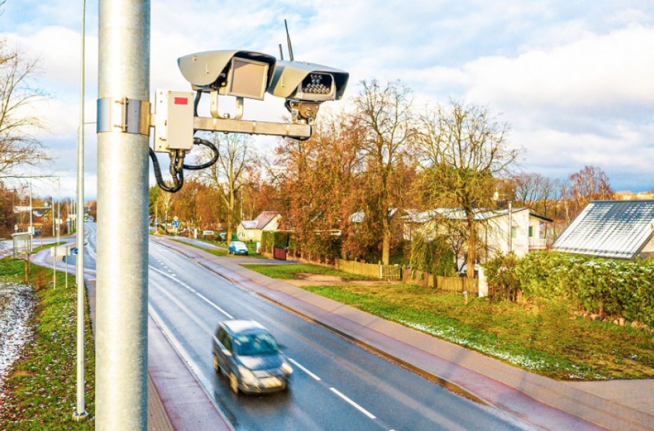 Valstybinės reikšmės keliuose jau įrengta 70 naujos kartos momentinių greičio matuoklių