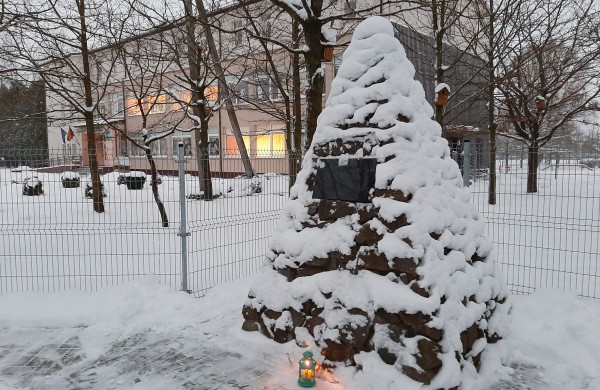 Liudijame atmintį…