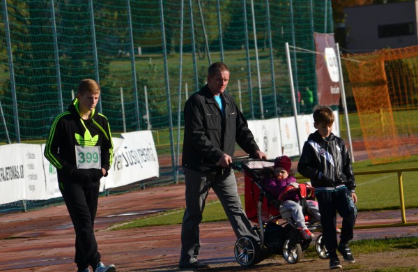 Jonavoje antrasis labdaringas bėgimas „Man rūpi“ abejingų nepaliko