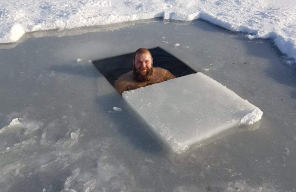 Naktinių maudynių eketėje virusas neaplenkė ir Jonavos: prasidėjo 30-ies dienų iššūkis