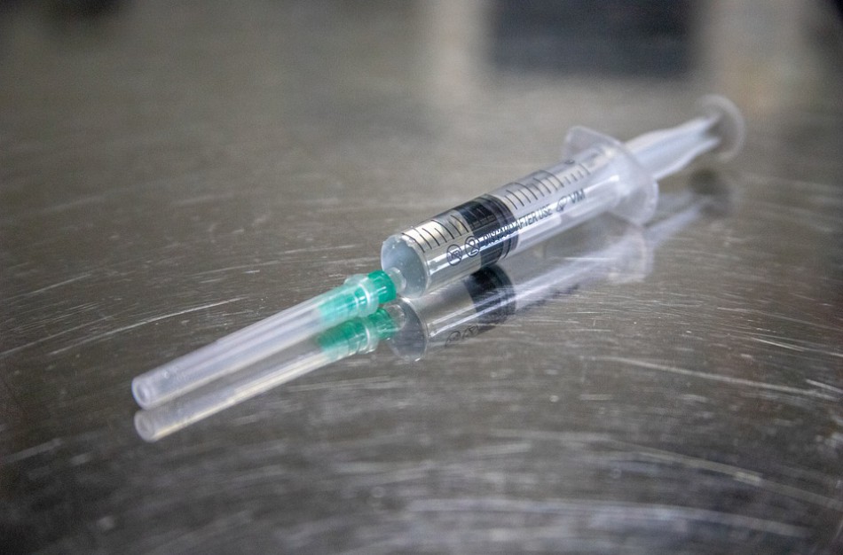 Nuo COVID-19 bus vakcinuojama daugiau darbuotojų ir savanorių, turinčių sąlytį su pacientais ir rizikos grupės asmenimis