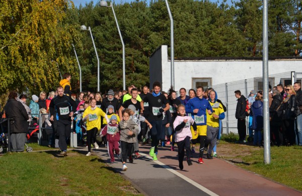 Jonavoje antrasis labdaringas bėgimas „Man rūpi“ abejingų nepaliko