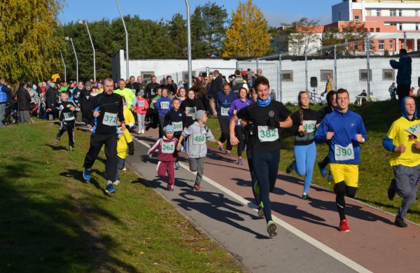 Jonavoje antrasis labdaringas bėgimas „Man rūpi“ abejingų nepaliko