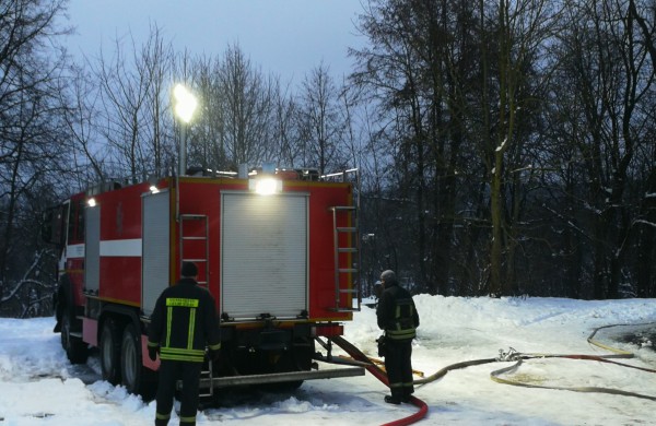 Rukloje degė medienos apdirbimo įmonė: padaryta nemenka žala 