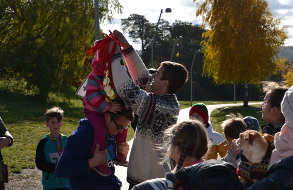 Jonavoje antrasis labdaringas bėgimas „Man rūpi“ abejingų nepaliko