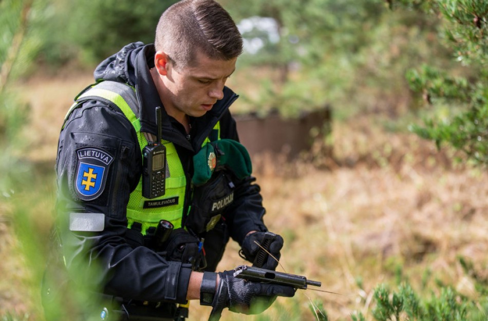 Netinkami naudoti ginklai ir signaliniai ginklai iki 2021 m. rugsėjo 14 d. gali būti legalizuojami
