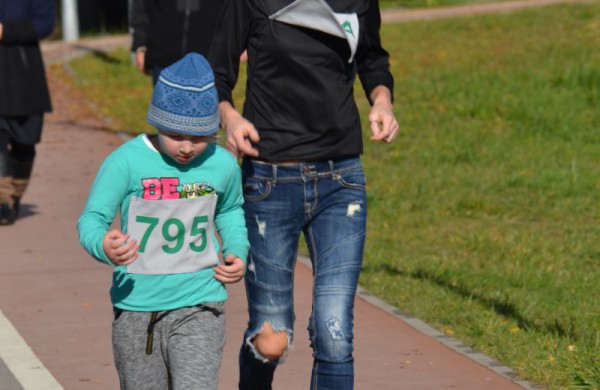 Jonavoje antrasis labdaringas bėgimas „Man rūpi“ abejingų nepaliko