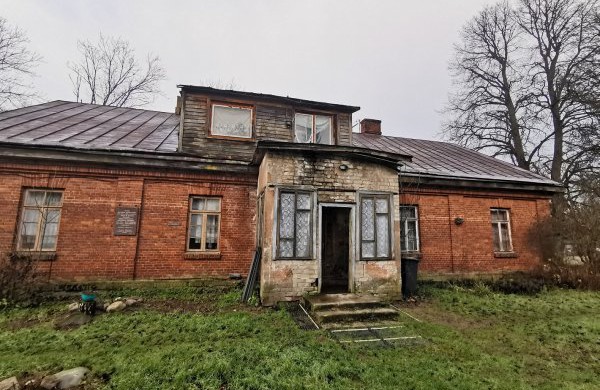 Negyvenamųjų patalpų Dienovidžių g. 45-2, Keižonių k., Upninkų sen., pardavimo aukcionas