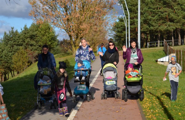 Jonavoje antrasis labdaringas bėgimas „Man rūpi“ abejingų nepaliko