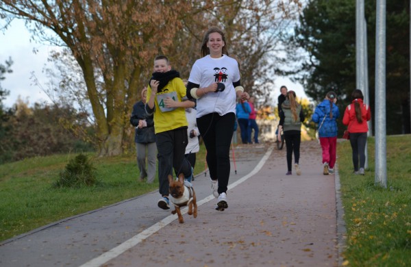 Jonavoje antrasis labdaringas bėgimas „Man rūpi“ abejingų nepaliko