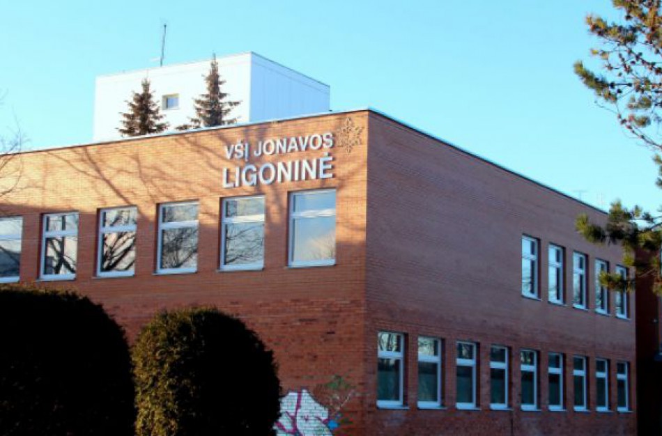 Koronaviruso protrūkiai fiksuoti net keliuose Jonavos ligoninės skyriuose