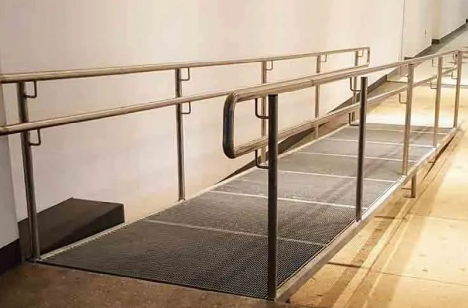 Sugriežtinta neįgaliesiems skirtos infrastruktūros naudojimo priežiūra