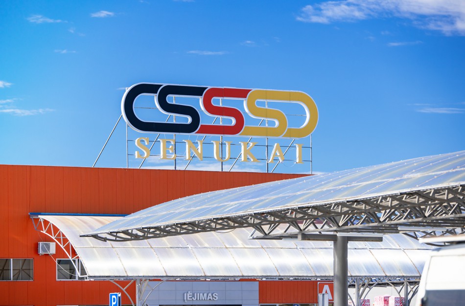 „Senukų“ parduotuvių tinklas atnaujina veiklą