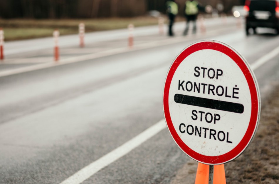 Policija atnaujino informaciją apie judėjimo ribojimus: ką reikia žinoti? 