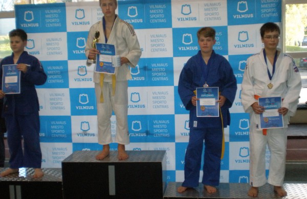 Tarptautiniame turnyre meistriškumo sėmėsi ir Jonavos jaunieji dziudistai