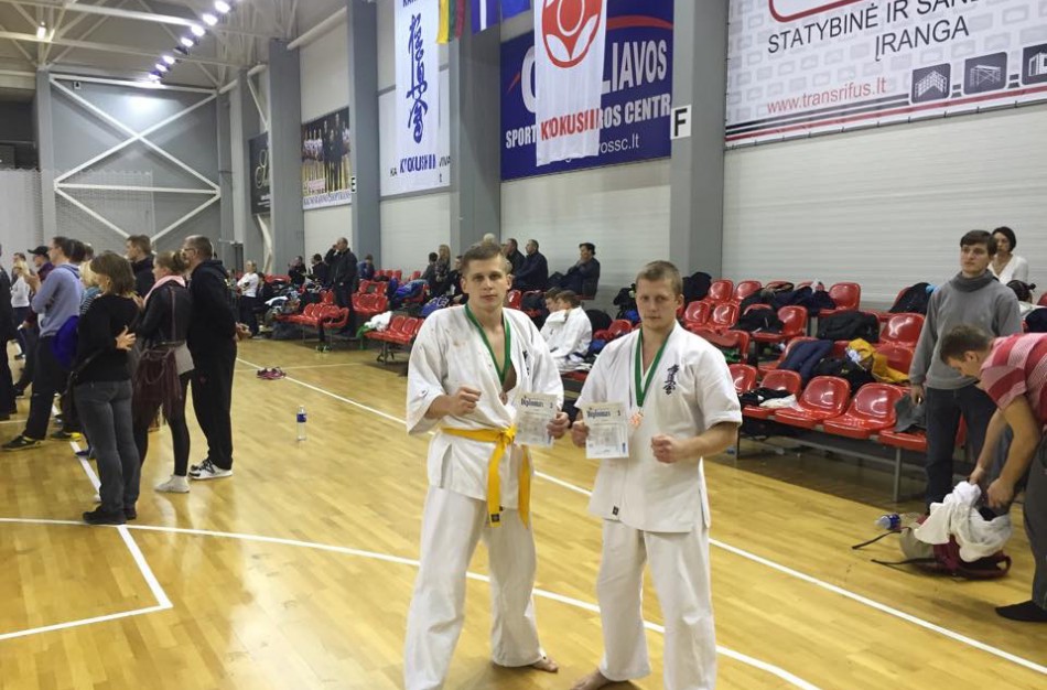Du Jonavos karatistai – du bronzos medaliai