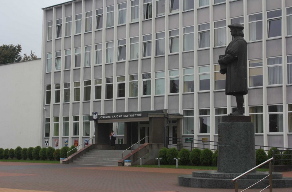 Užsienyje mirė žmogus. Ką daryti ir kokios pagalbos tikėtis? 