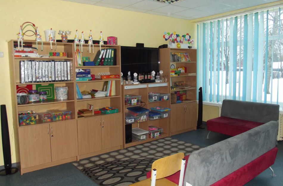 Jaunimo mokykloje – atskiros erdvės skirtingų poreikių vaikams