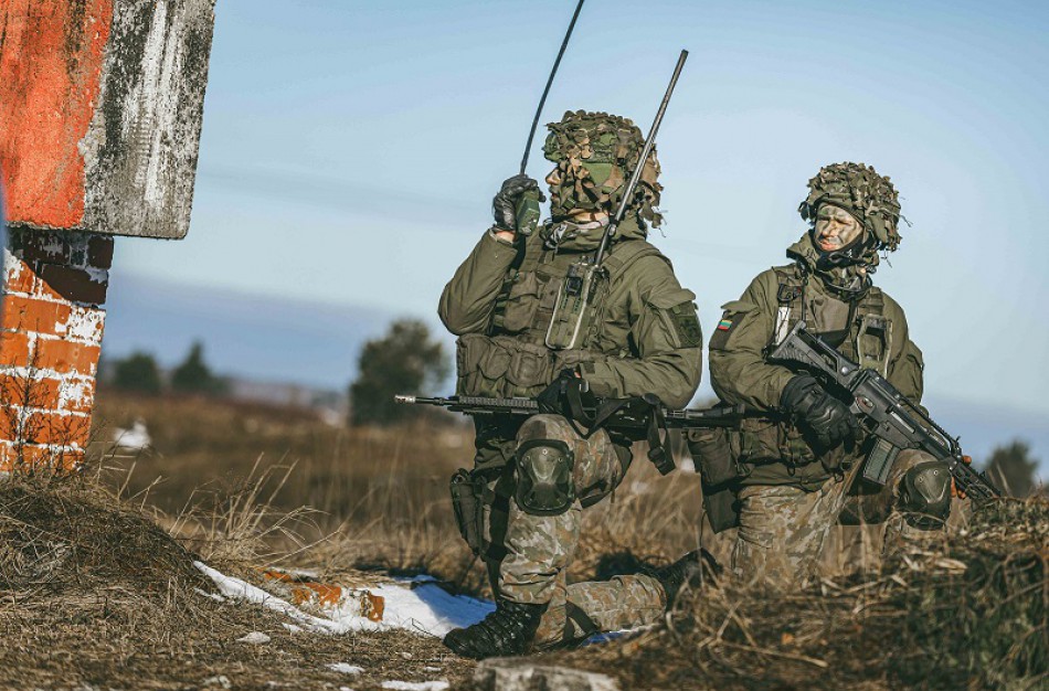 Baigėsi Latvijoje vykusios tarptautinės karinės pratybos „Krištolinė strėlė 2021“