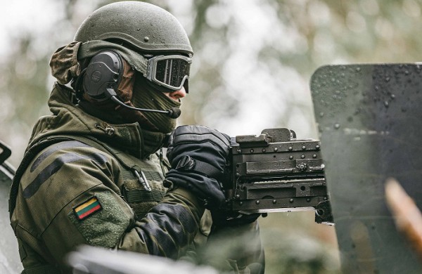 Baigėsi Latvijoje vykusios tarptautinės karinės pratybos „Krištolinė strėlė 2021“