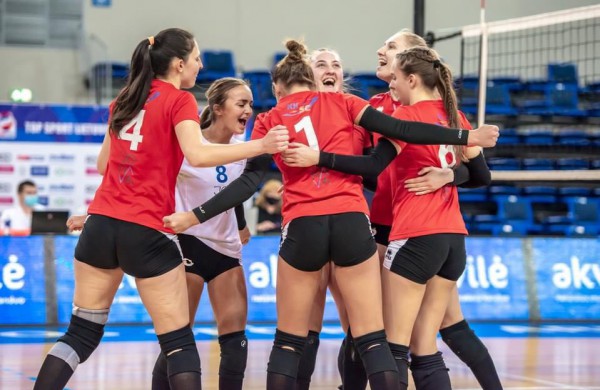 Jonavos „Aušrinė - KKSC“ komandos kapitonė E. Vaitkutė: ,,Mes ir toliau stengsimės dėl geriausių rezultatų"