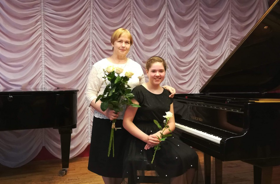 Ne vieną dešimtmetį jonaviečių muzikalumą ugdanti pedagogė R. Balienė: ,,Mūsų mieste užaugo ir tebeauga ne viena talentinga asmenybė"