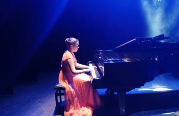 Ne vieną dešimtmetį jonaviečių muzikalumą ugdanti pedagogė R. Balienė: ,,Mūsų mieste užaugo ir tebeauga ne viena talentinga asmenybė"